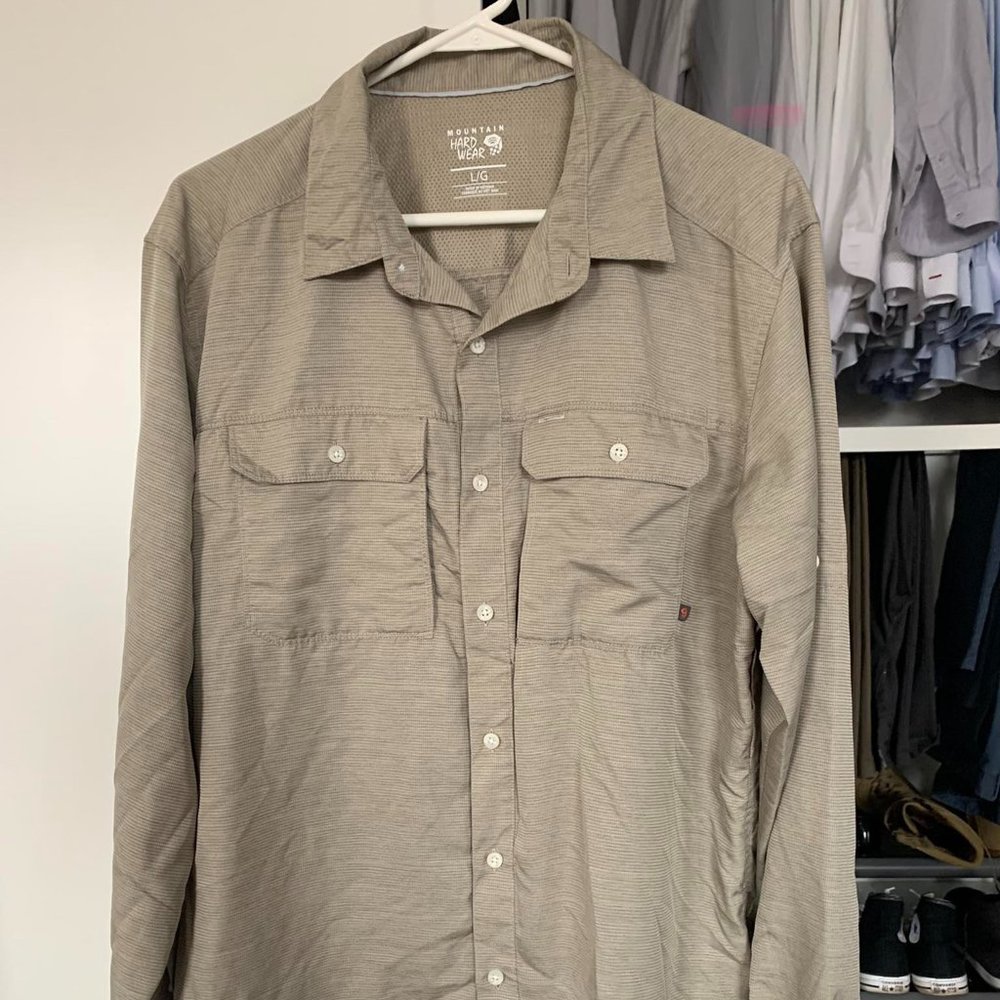 Mountaint HardWear Large Long Sleeve Shirt